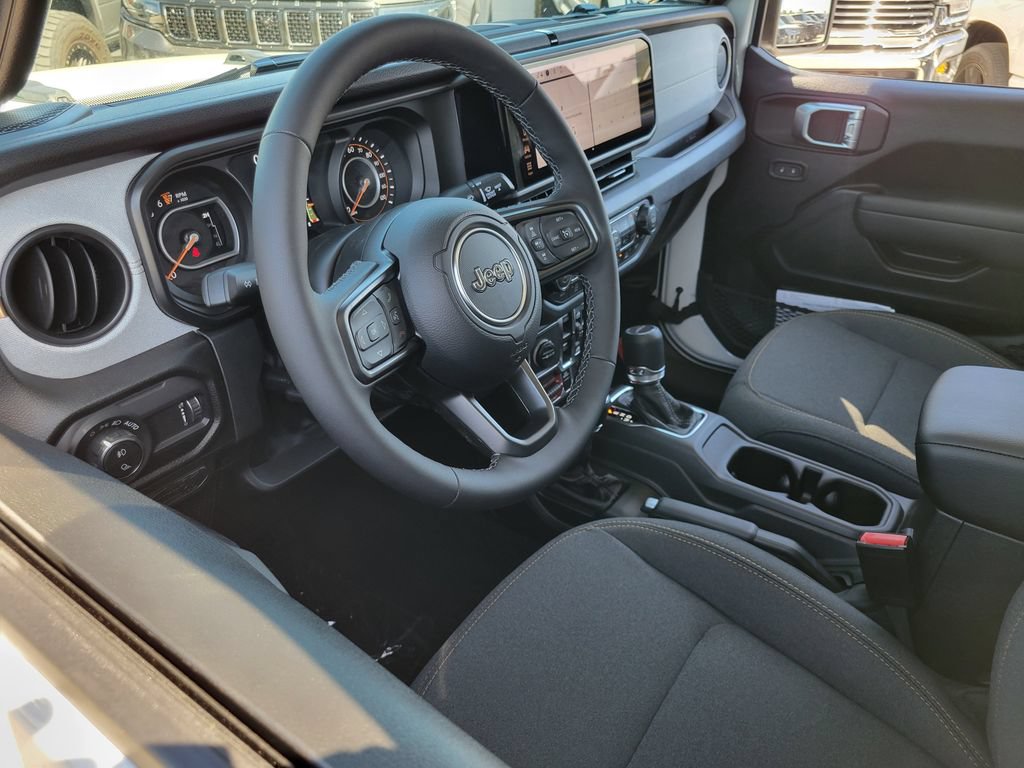 New 2026 Jeep Gladiator Sport AWD/4WD image 3