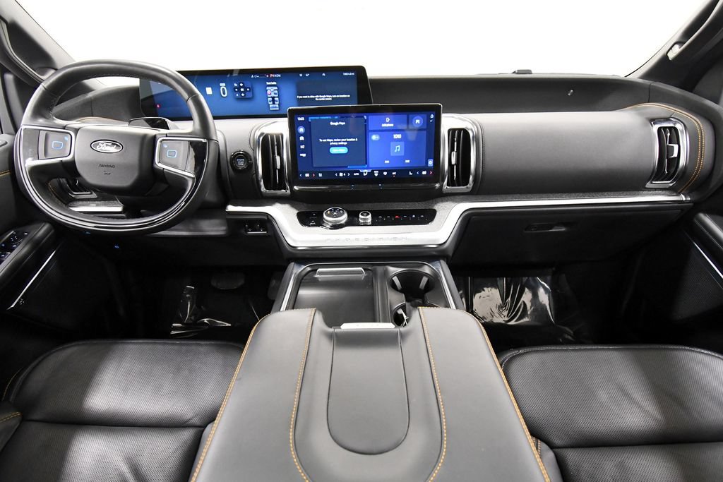 Used 2025 Ford Expedition Tremor AWD/4WD image 3