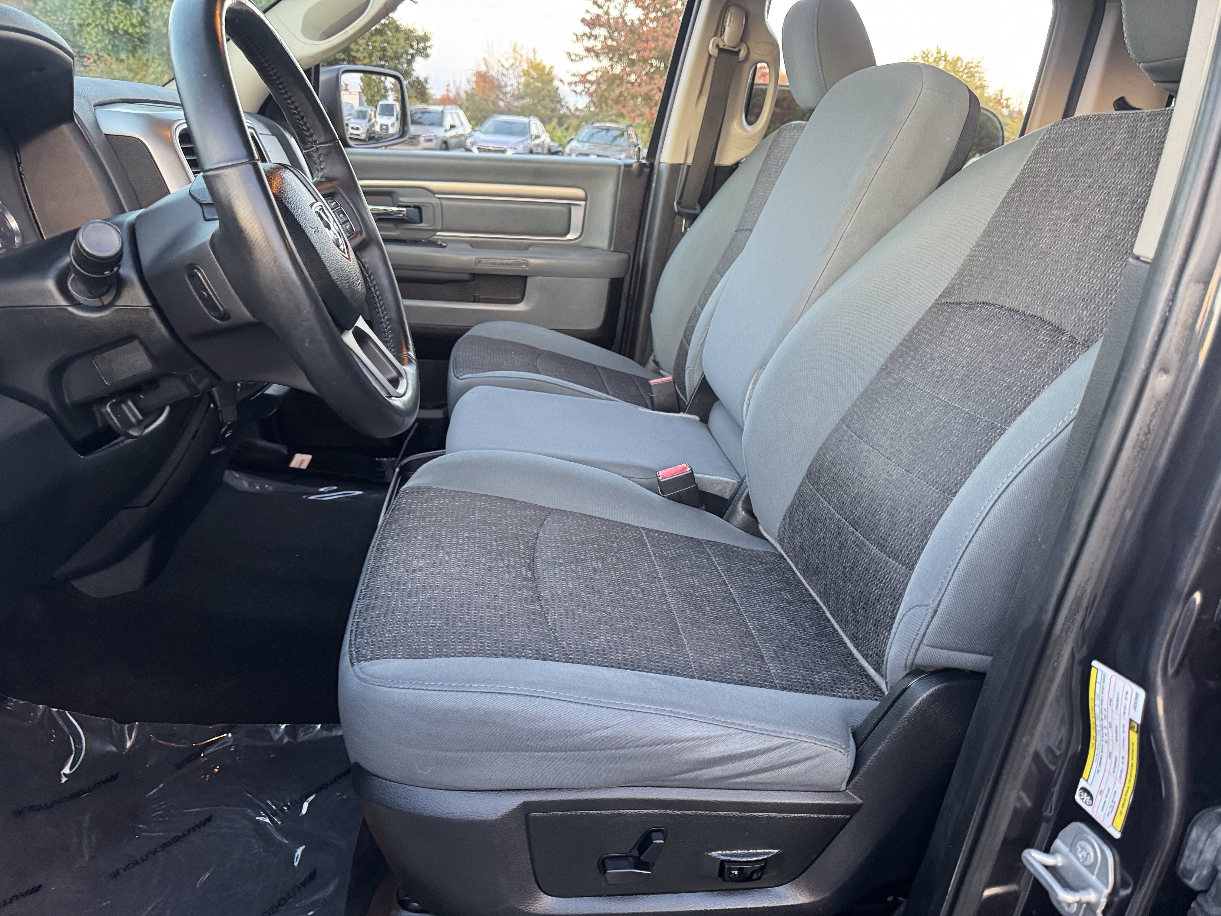 Used 2018 RAM 1500 Big Horn AWD/4WD image 6