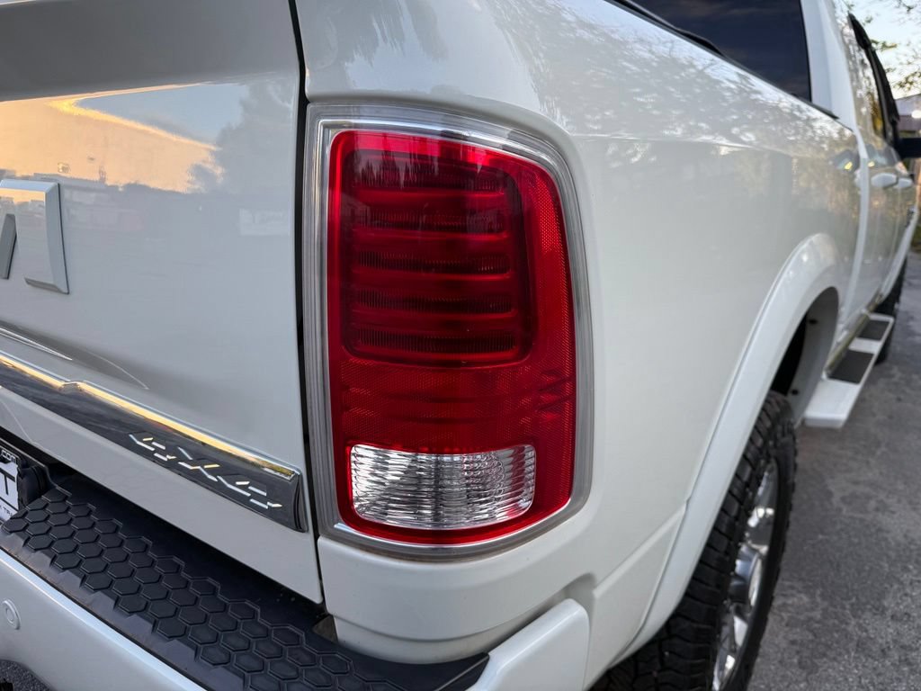 Used 2018 RAM 3500 Laramie Longhorn AWD/4WD image 28