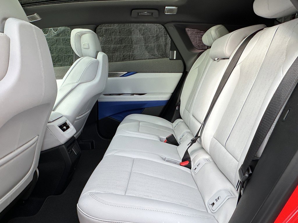 New 2026 Cadillac Optiq Sport 2 image 7