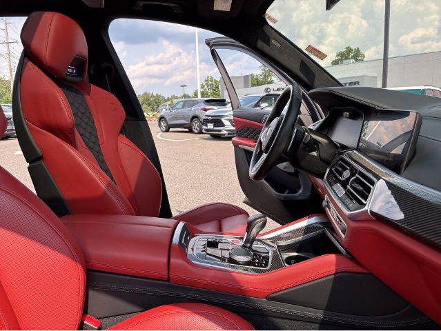 Used 2023 BMW X5 M w/ Competition Package AWD/4WD image 16