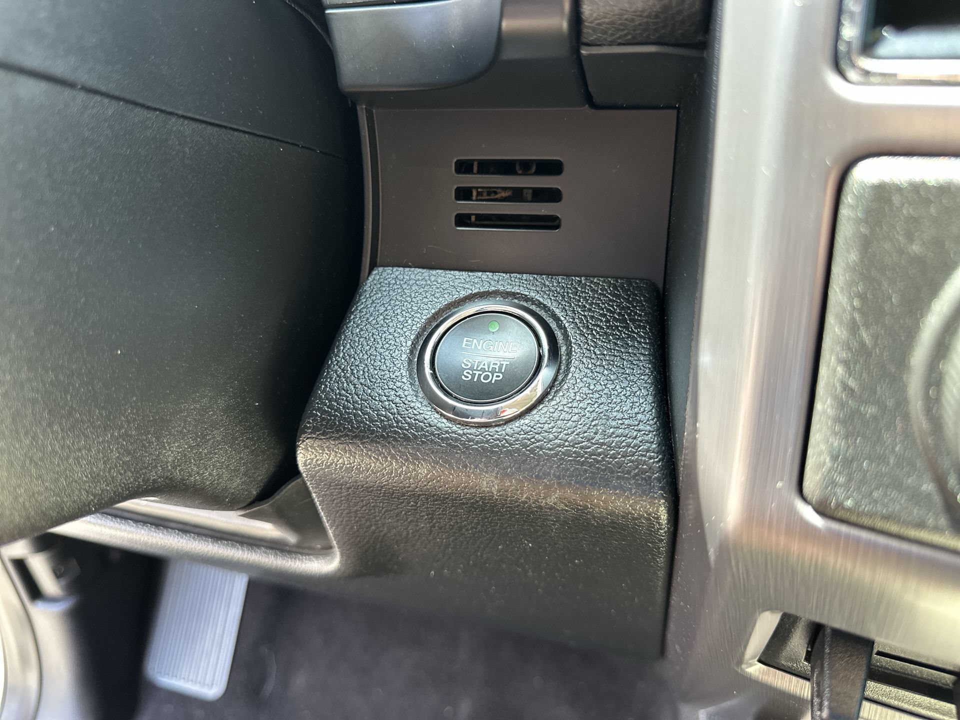 Used 2019 Ford Expedition Max Platinum AWD/4WD image 33