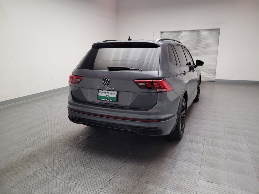 Used 2023 Volkswagen Tiguan SE R-Line FWD image 7