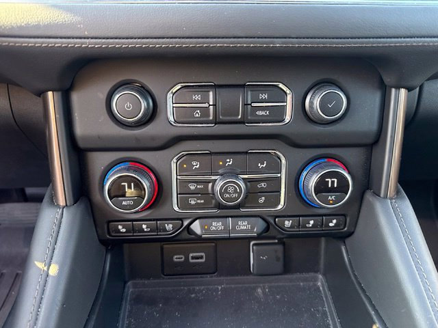 Used 2024 Chevrolet Tahoe High Country w/ Advanced Technology Package AWD/4WD image 17