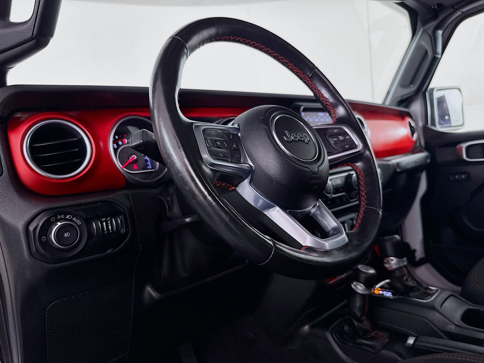 Used 2020 Jeep Wrangler Rubicon w/ Uconnect 4C Nav & Sound Group image 22