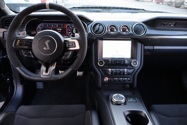 Used 2022 Ford Mustang Shelby GT500 w/ Carbon Fiber Track Pack image 6