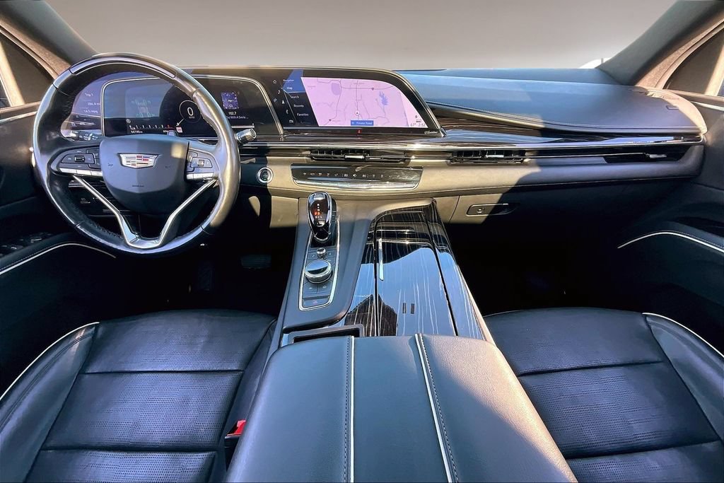 Used 2023 Cadillac Escalade ESV Sport AWD/4WD image 15