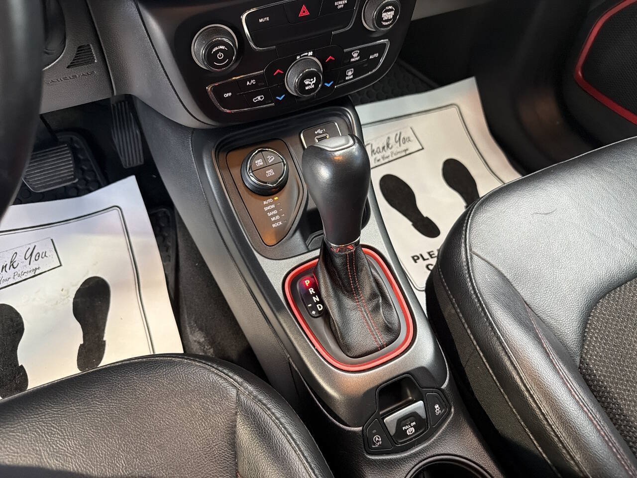 Used 2019 Jeep Compass Trailhawk AWD/4WD image 24