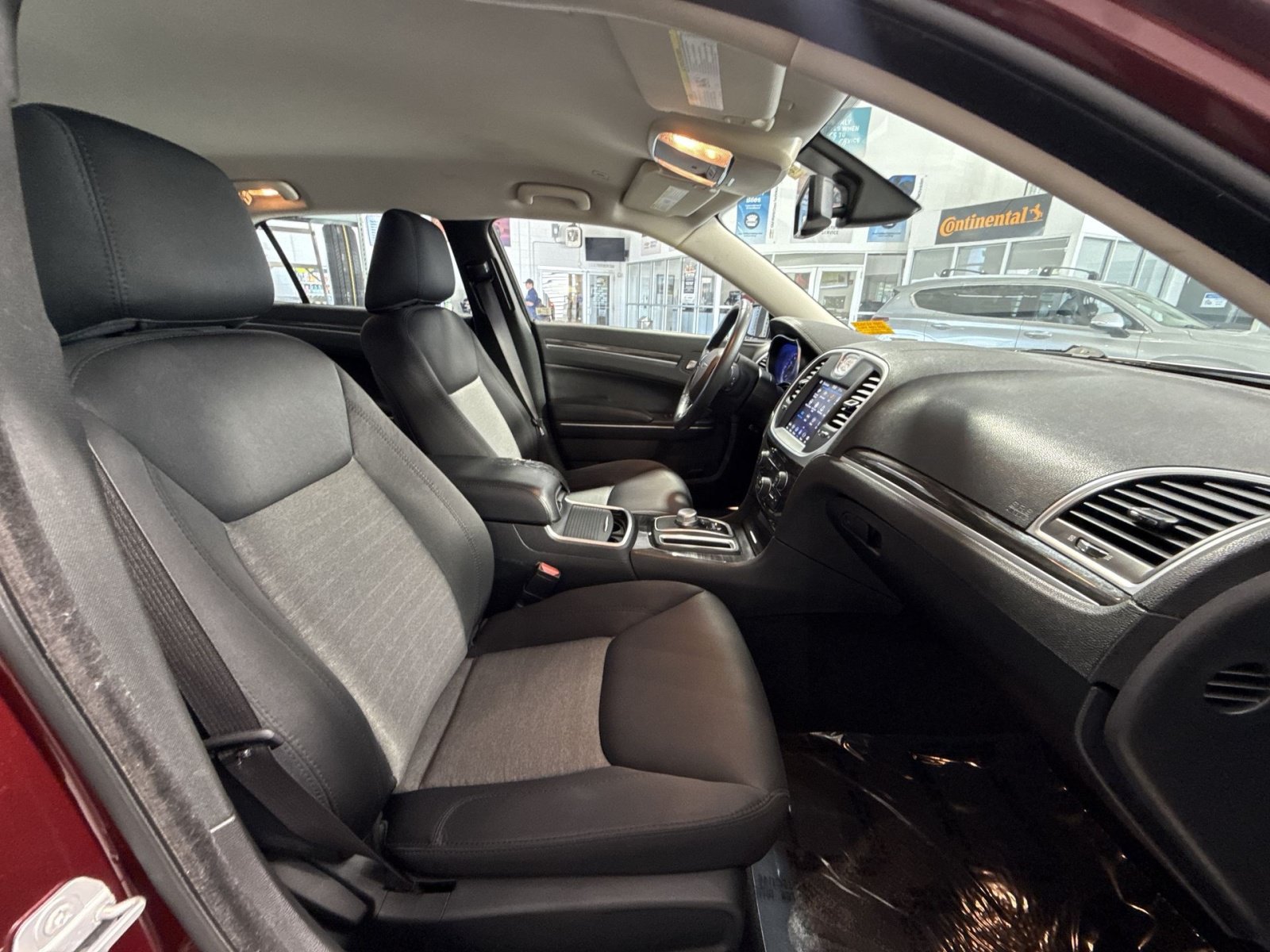 Used 2019 Chrysler 300 Touring w/ Sport Appearance Package RWD image 27