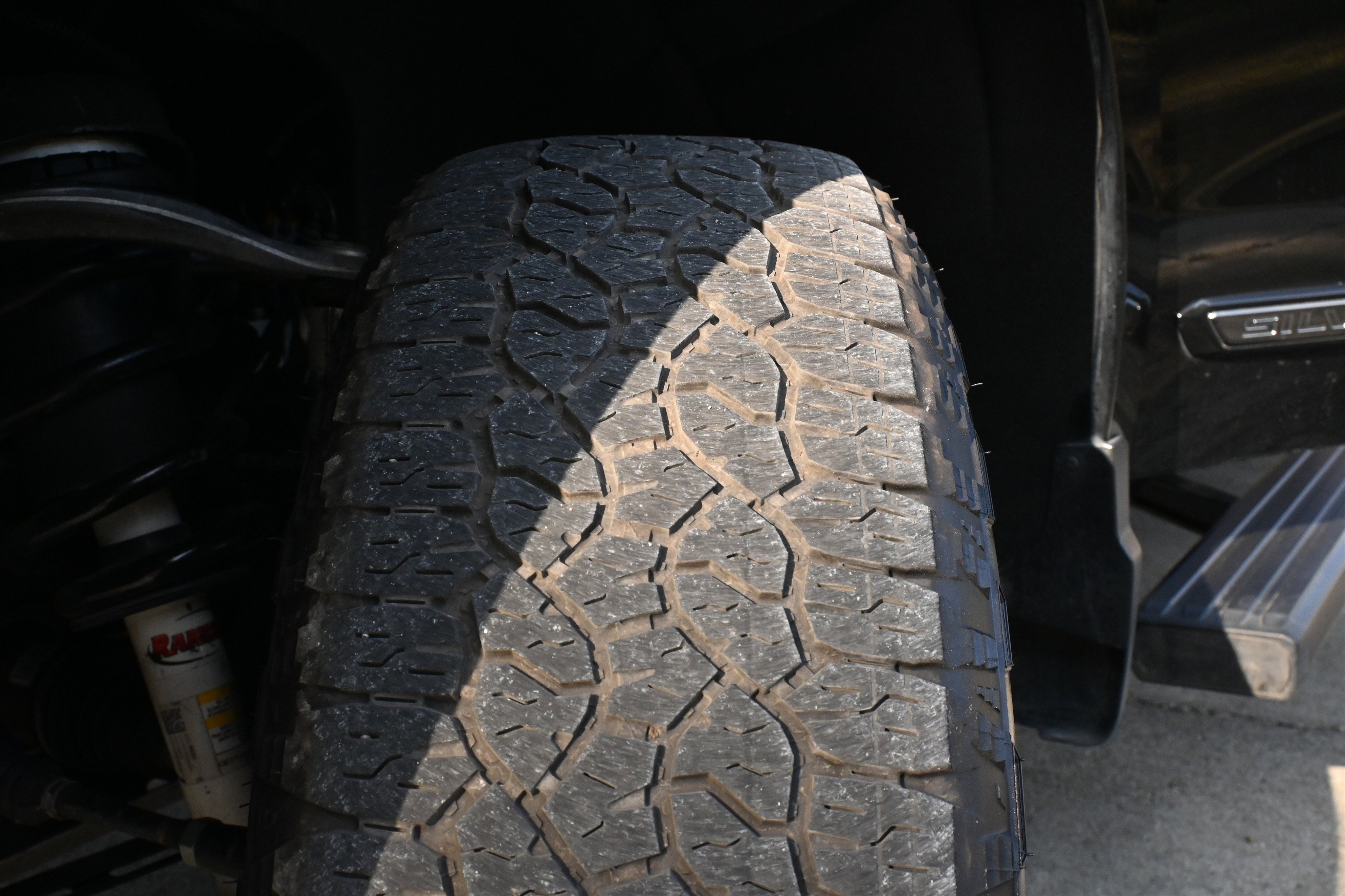 Used 2024 Chevrolet Silverado 1500 High Country w/ Midnight Edition image 32