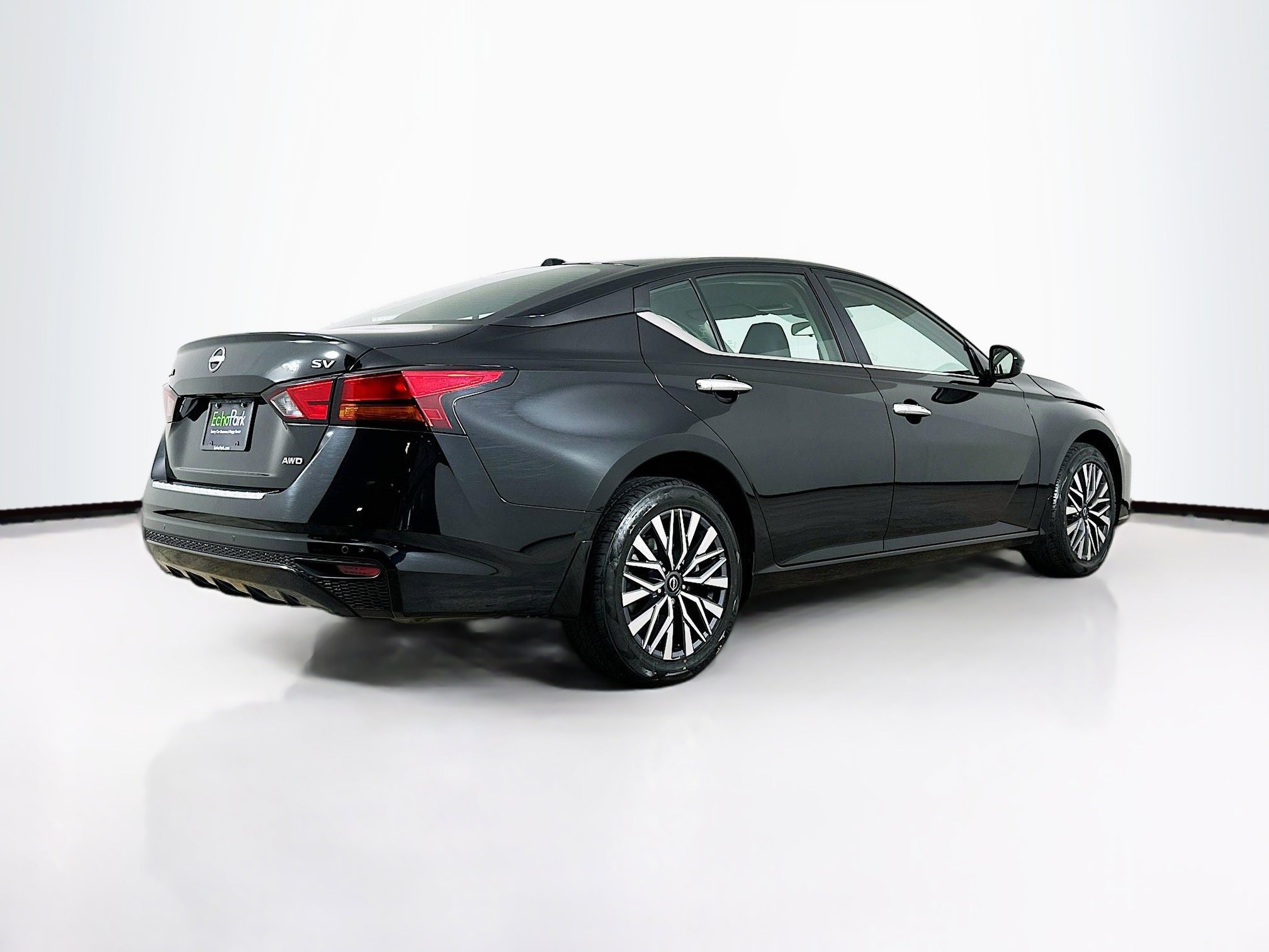 Used 2023 Nissan Altima 2.5 SV image 9