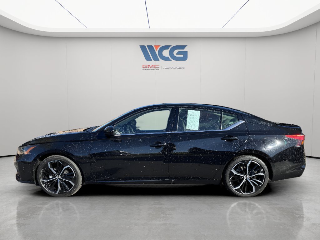 Used 2025 Nissan Altima 2.5 SR FWD image 6