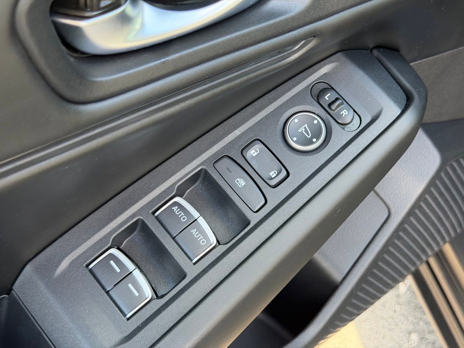 Used 2023 Honda Accord EX image 14