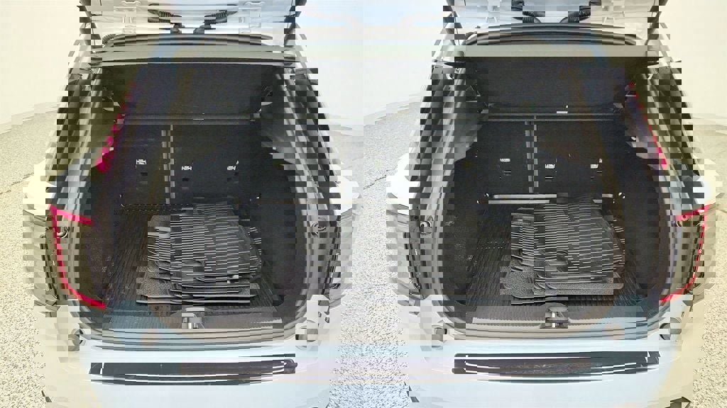 Used 2025 Volvo EX30 Ultra image 23