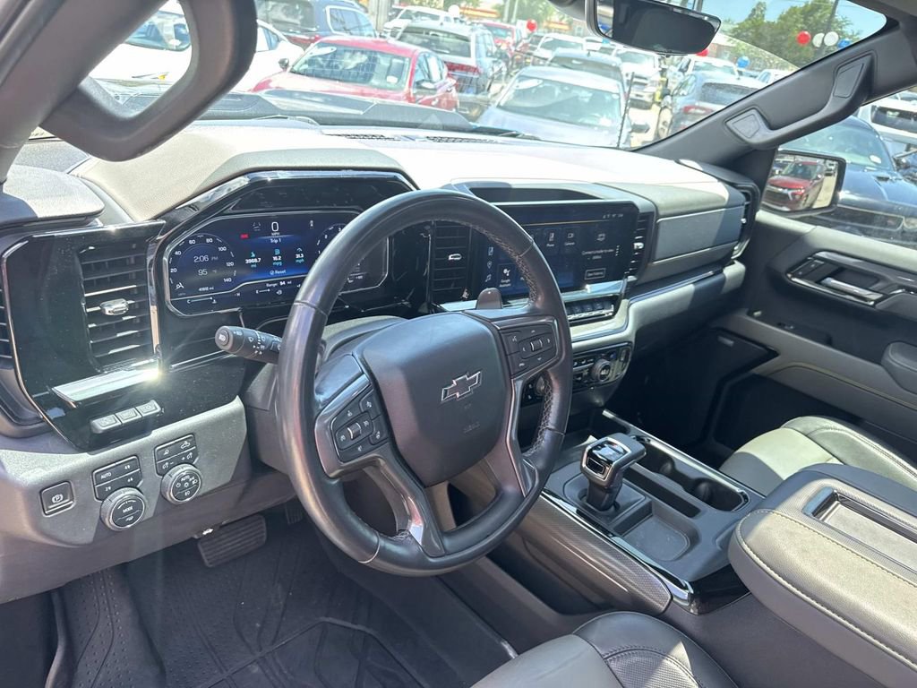 Used 2022 Chevrolet Silverado 1500 ZR2 w/ Technology Package image 19