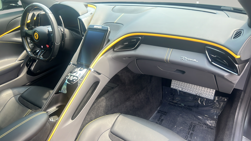 Used 2023 Ferrari Roma RWD image 21