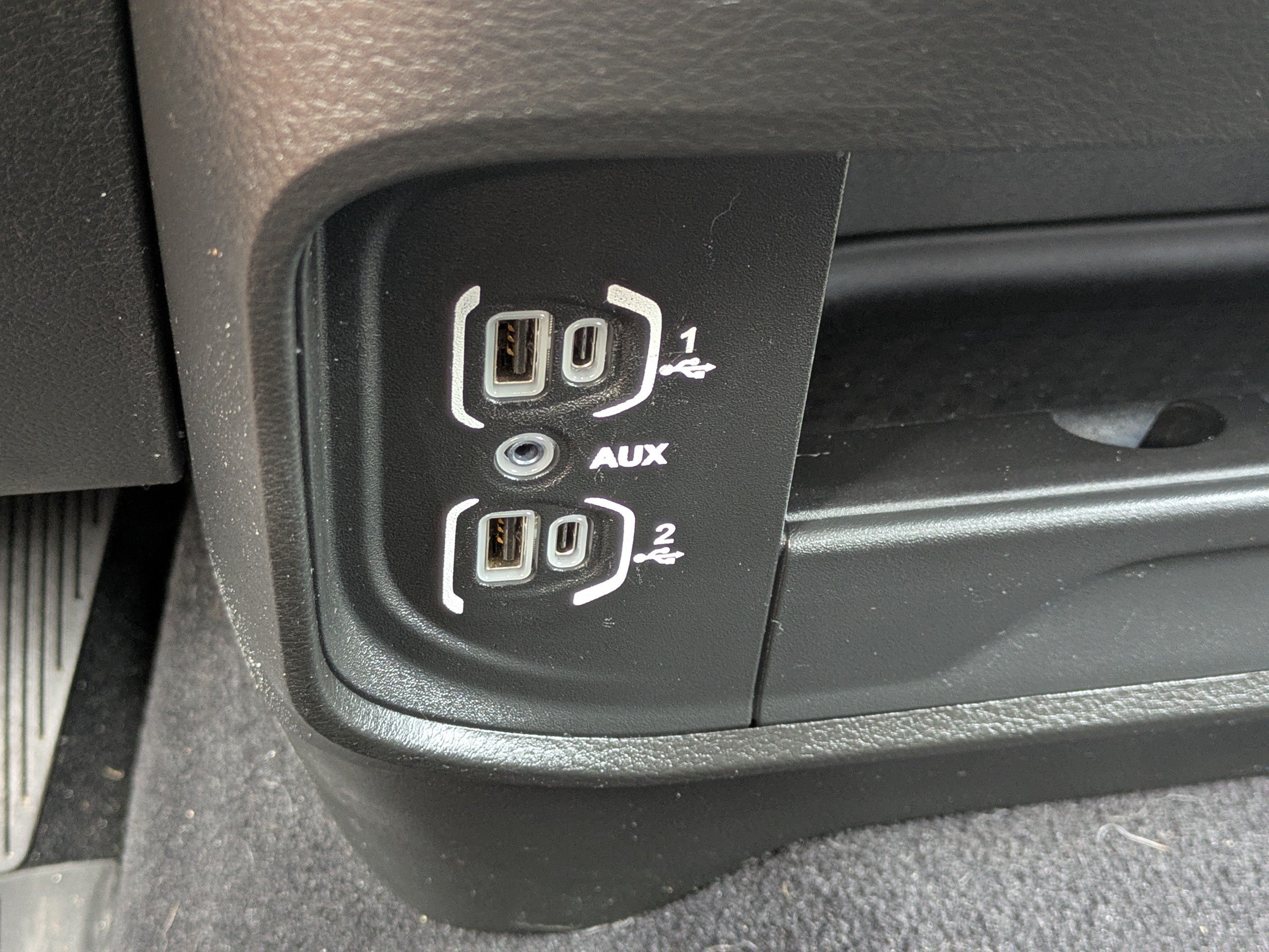 Used 2024 RAM 2500 Laramie w/ Safety Group AWD/4WD image 32