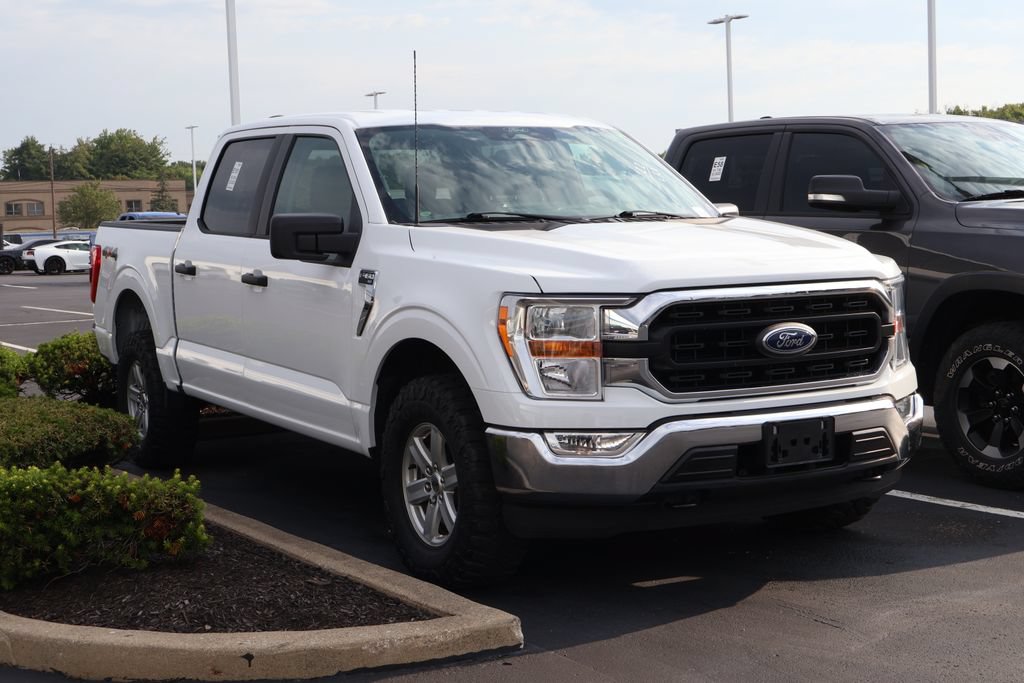Used 2022 Ford F150 XLT w/ Trailer Tow Package AWD/4WD image 3