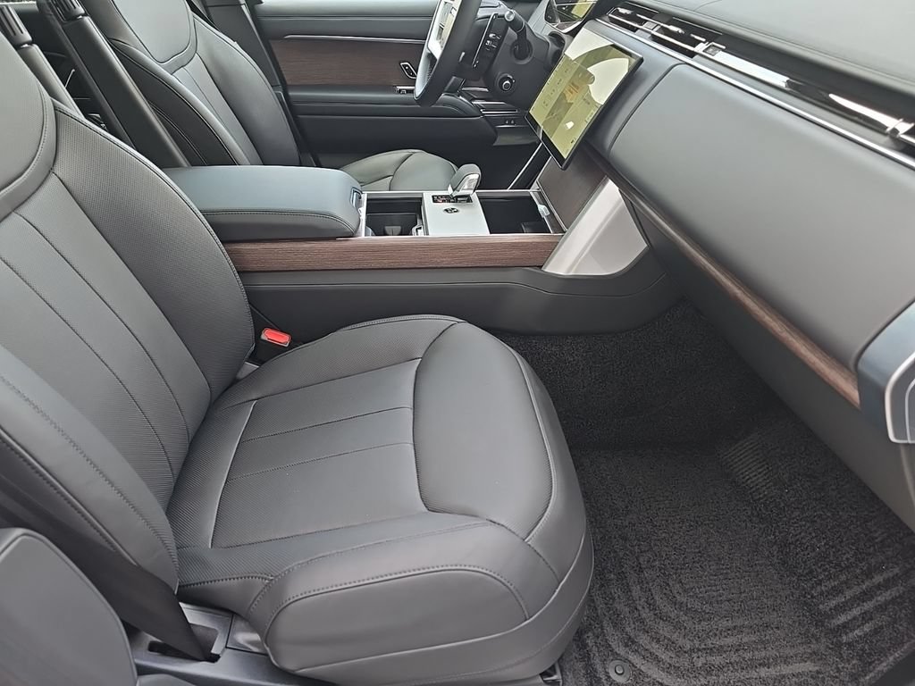 New 2025 Land Rover Range Rover SE AWD/4WD image 6