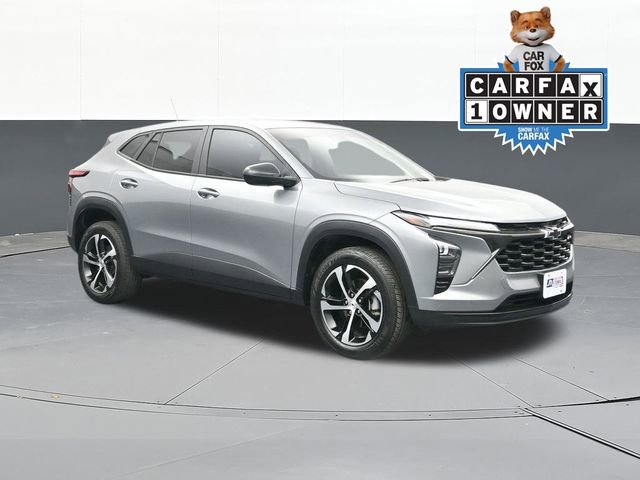 Used 2024 Chevrolet Trax RS w/ Driver Confidence Package image 1