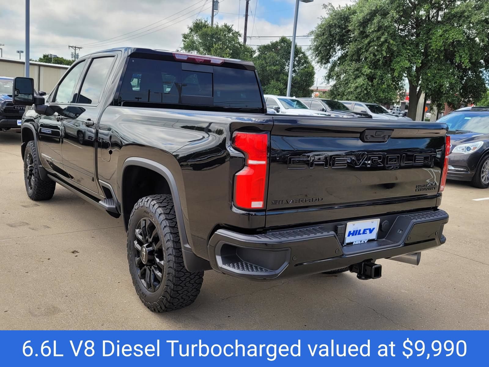 New 2026 Chevrolet Silverado 2500 High Country w/ High Country Premium Package AWD/4WD video 3