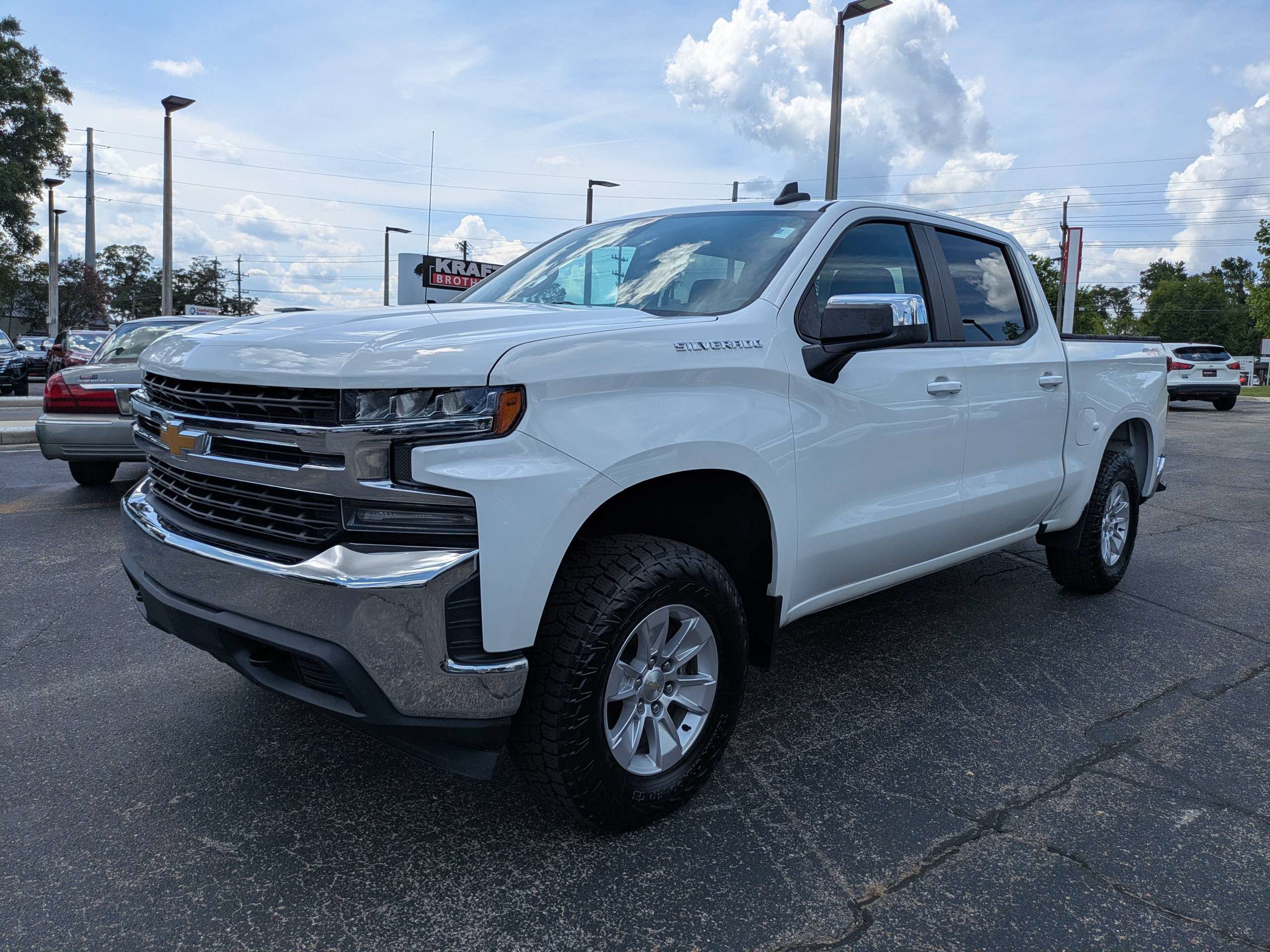Used 2020 Chevrolet Silverado 1500 LT w/ All-Star Edition AWD/4WD image 7