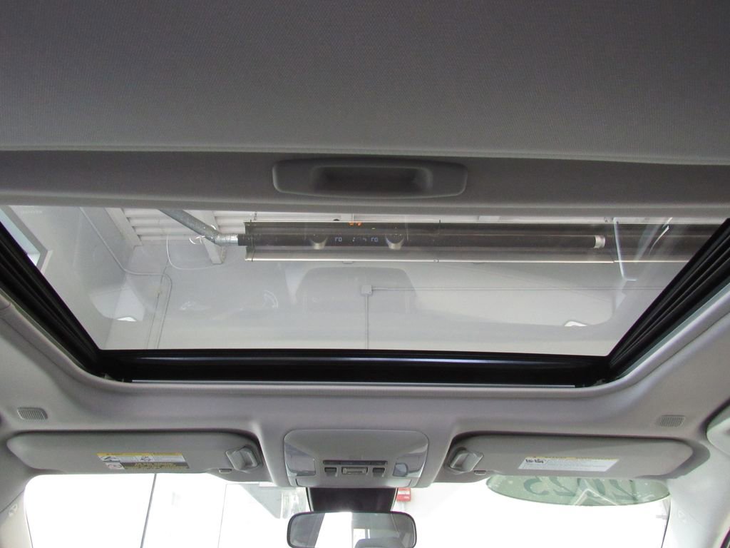 Certified 2025 Toyota RAV4 XLE Premium AWD/4WD image 28