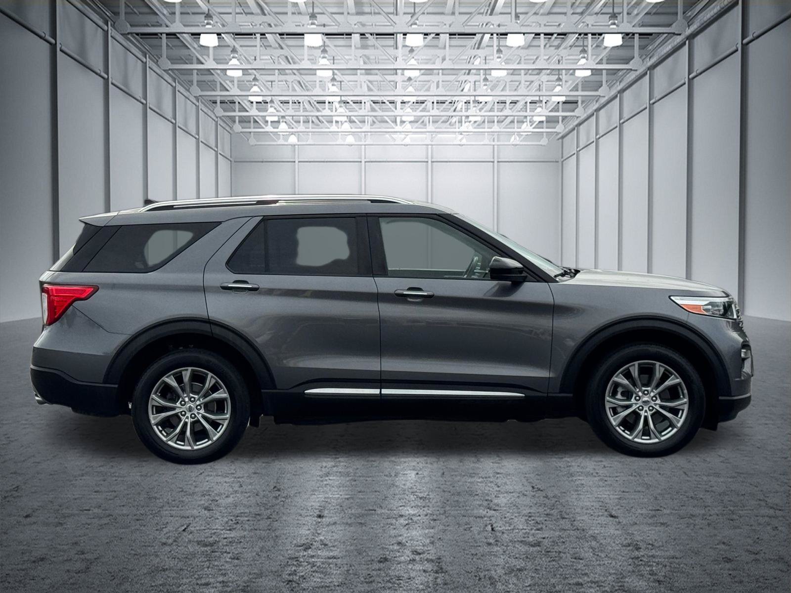 Used 2022 Ford Explorer Limited AWD/4WD image 5