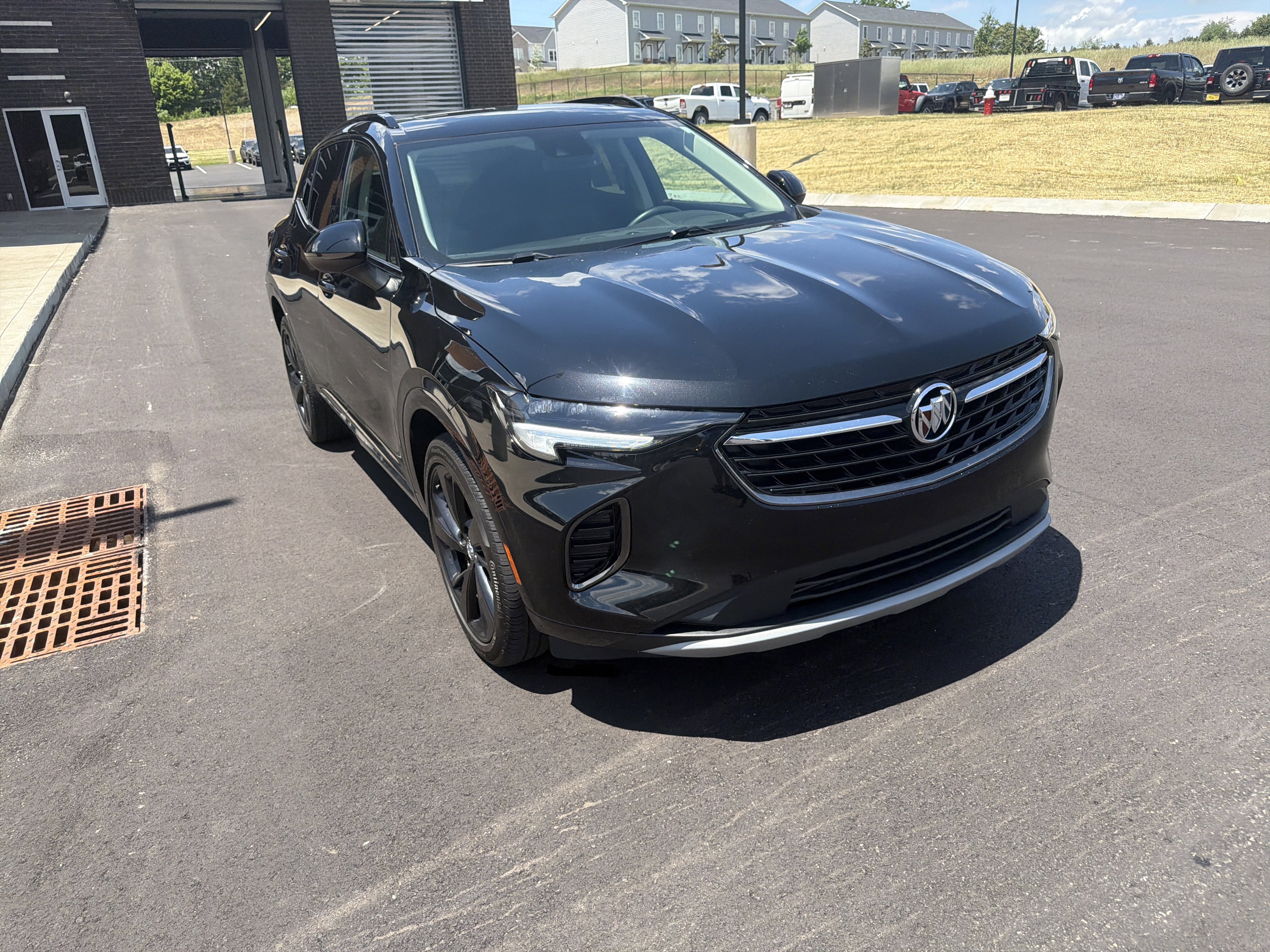 Used 2023 Buick Envision Essence w/ Sport Touring Package AWD/4WD image 2