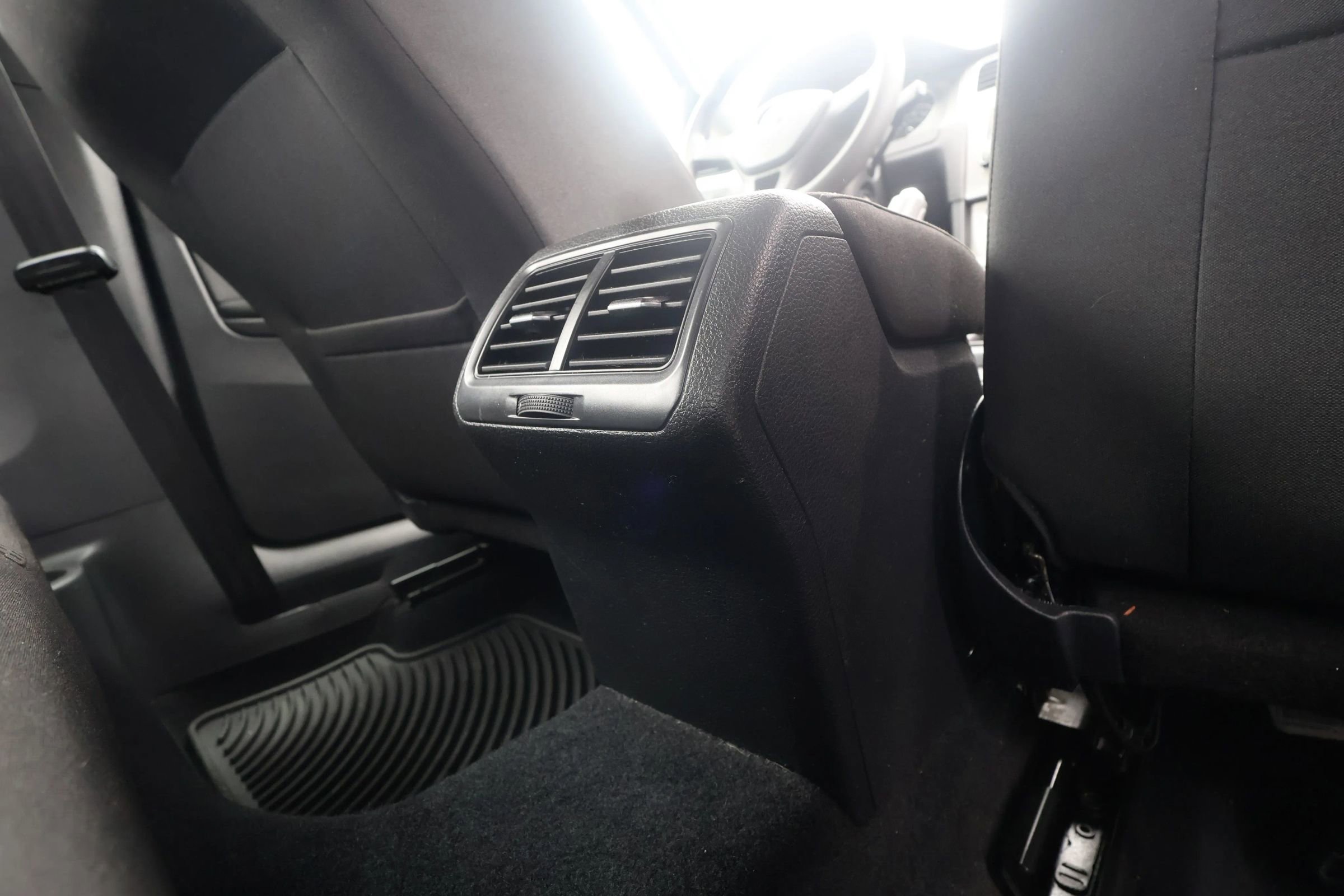 Used 2015 Volkswagen Golf Launch Edition image 29