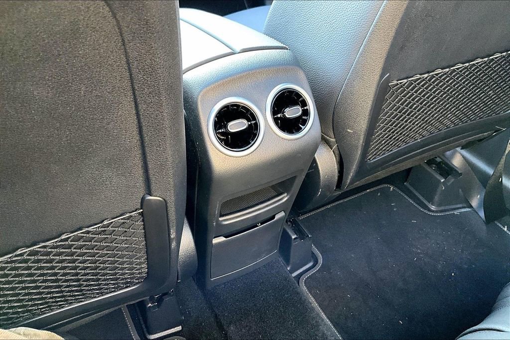 Used 2026 Mercedes-Benz GLB 250 4MATIC image 25