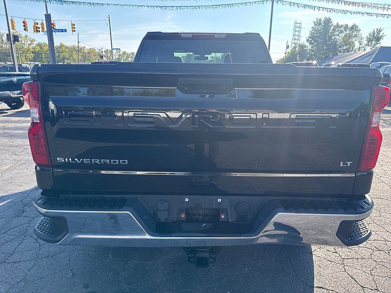 Used 2020 Chevrolet Silverado 1500 LT w/ Trailering Package image 4