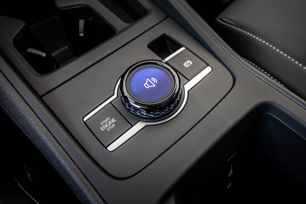 New 2026 Volkswagen Tiguan SE FWD image 34