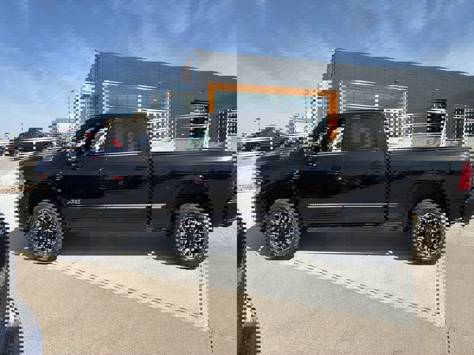 Used 2025 RAM 2500 Limited image 2