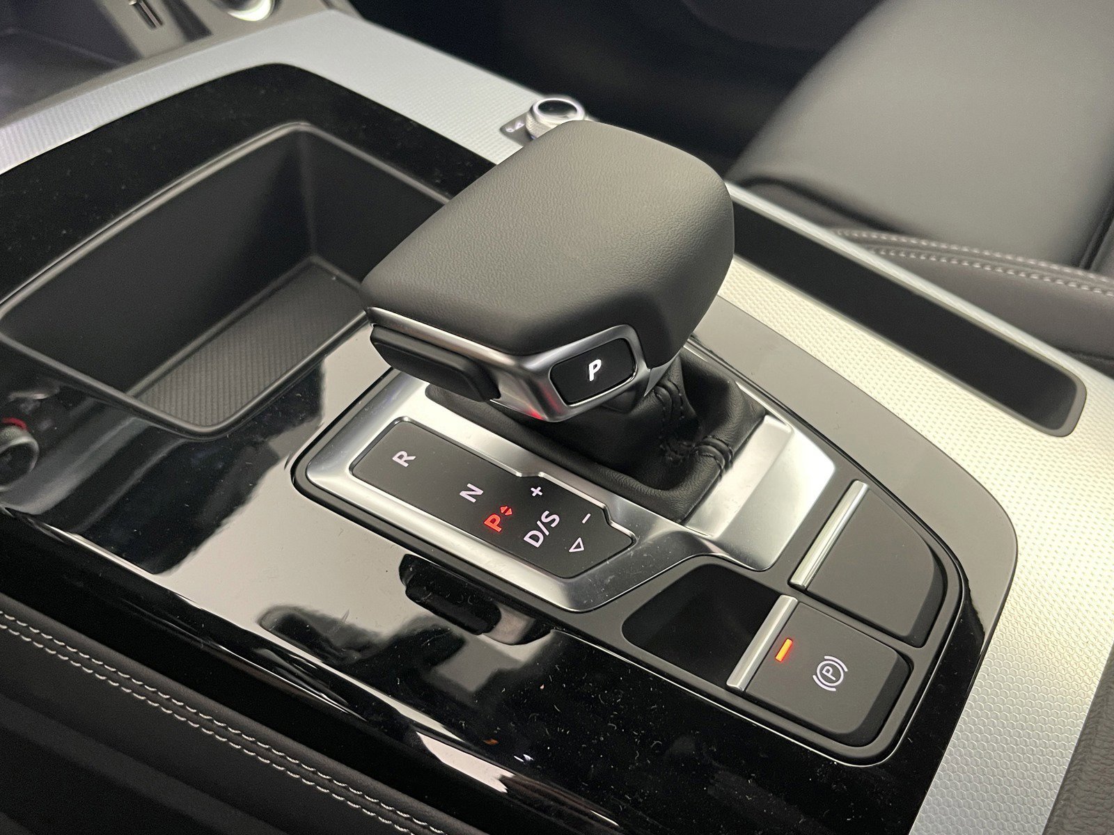 New 2025 Audi Q5 2.0T Premium Plus image 36