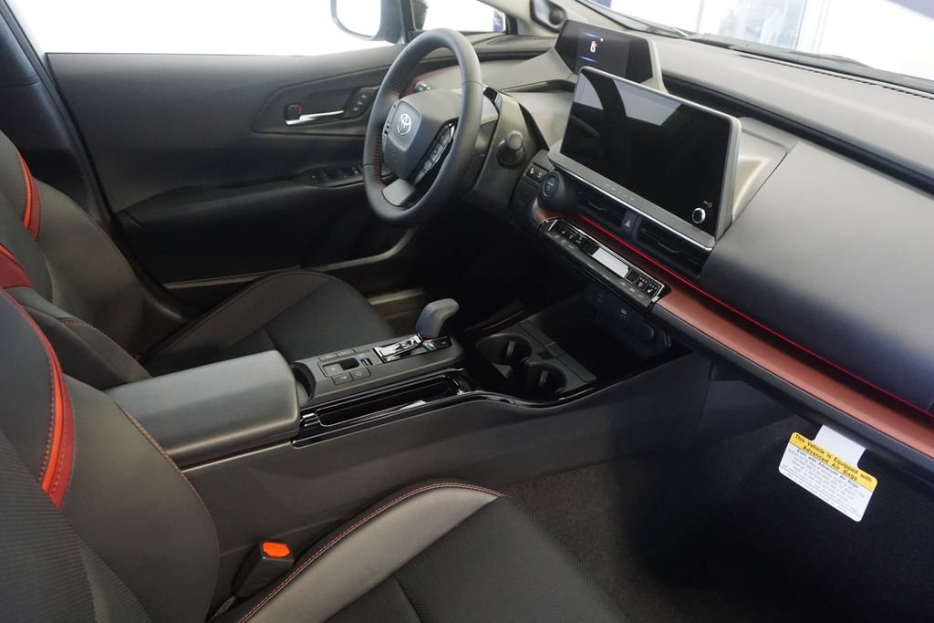 New 2026 Toyota Prius Plug-In Hybrid FWD image 28