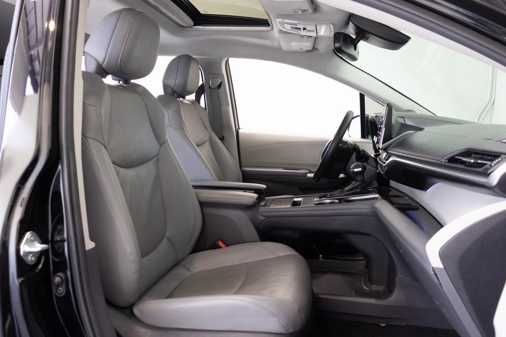 Used 2024 Toyota Sienna Limited image 22