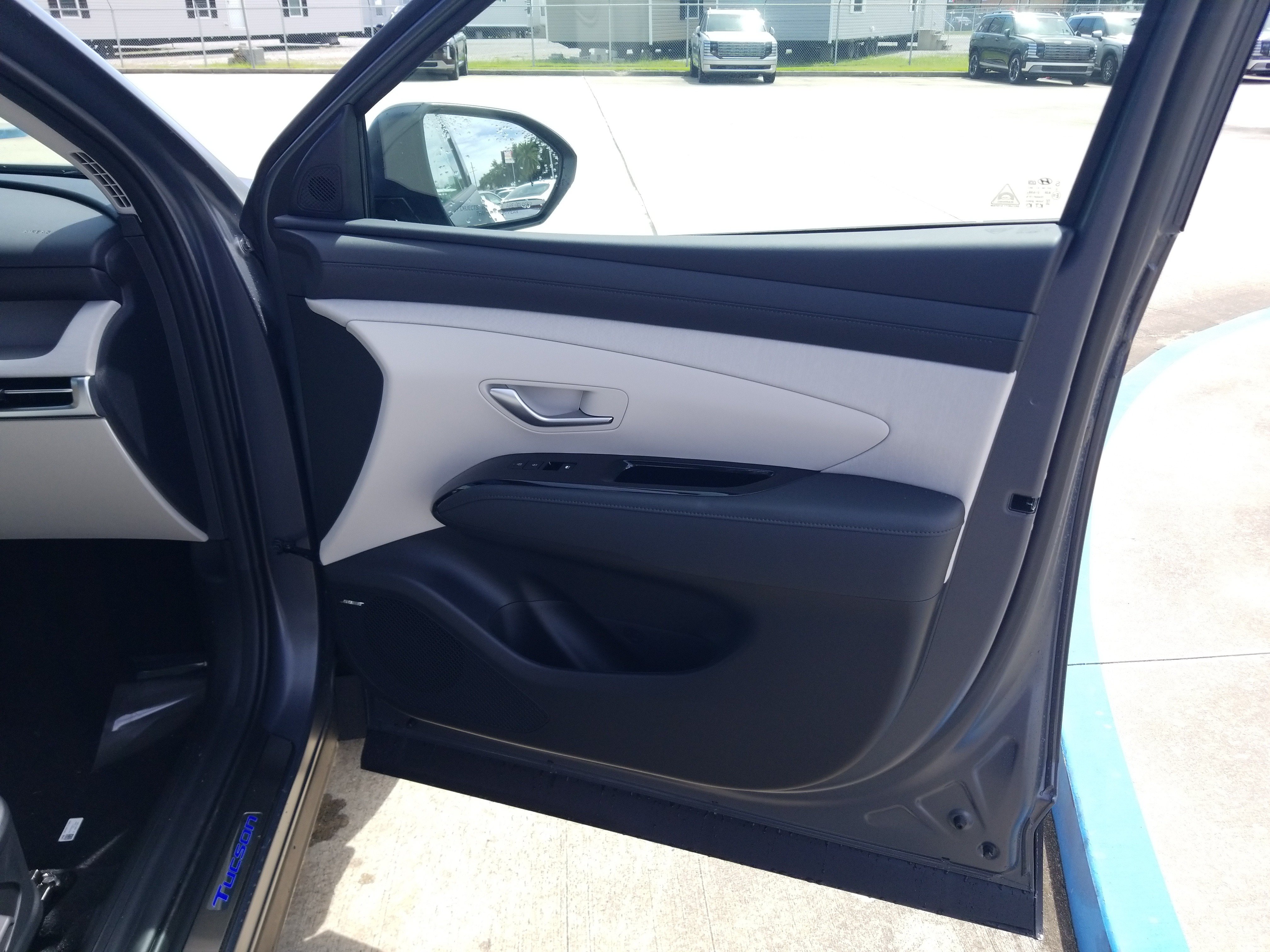 New 2026 Hyundai Tucson Limited FWD image 11