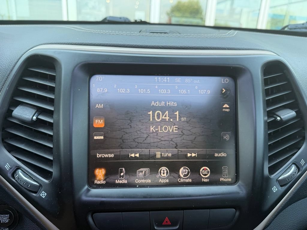 Used 2015 Jeep Cherokee Limited AWD/4WD image 10