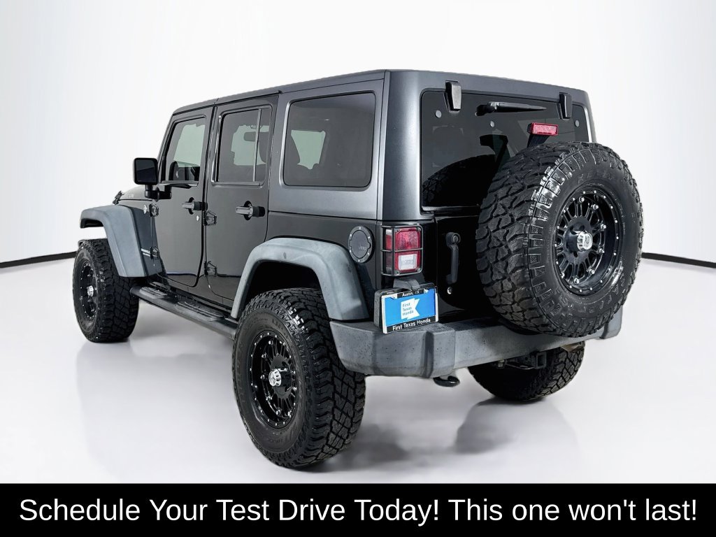 Used 2014 Jeep Wrangler Unlimited Rubicon w/ Connectivity Group AWD/4WD image 6
