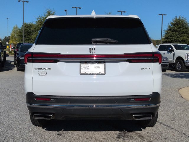 Used 2025 Buick Enclave Preferred FWD image 5