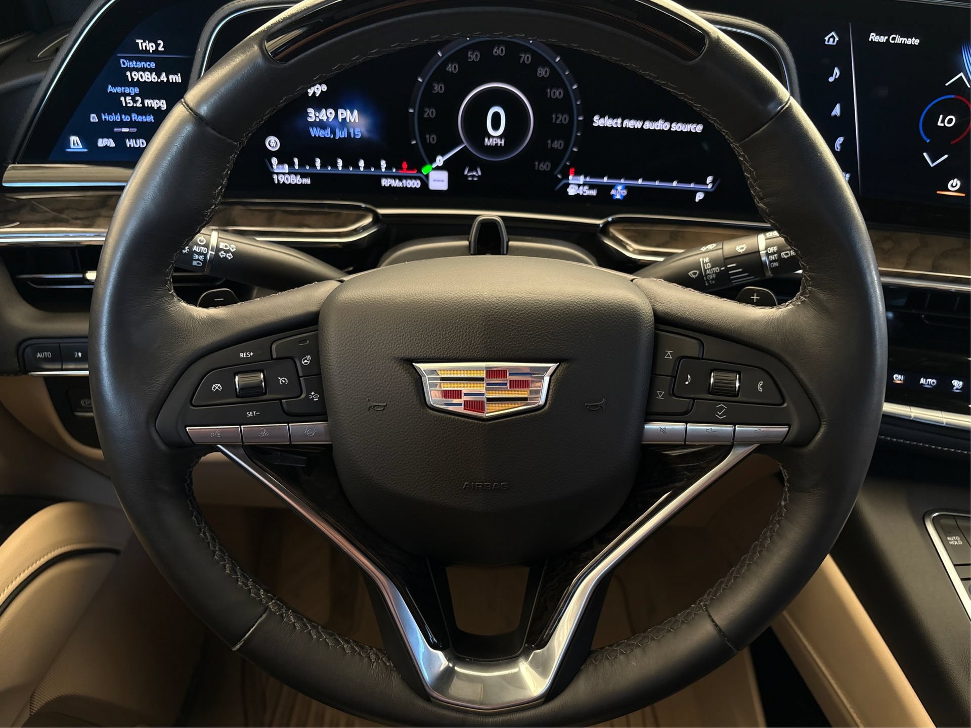 Certified 2024 Cadillac Escalade Premium Luxury AWD/4WD image 20