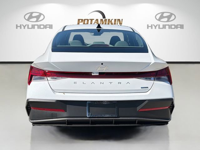 New 2026 Hyundai Elantra Blue image 6