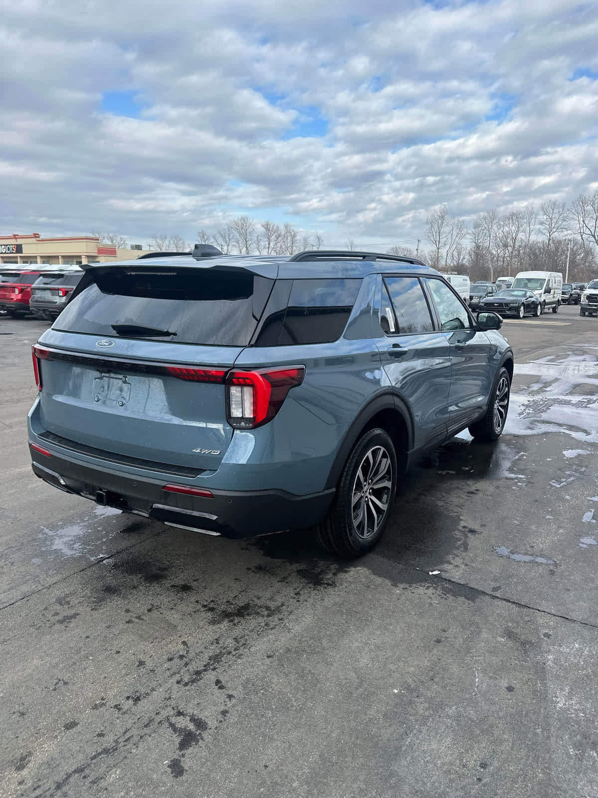 New 2026 Ford Explorer ST-Line image 4