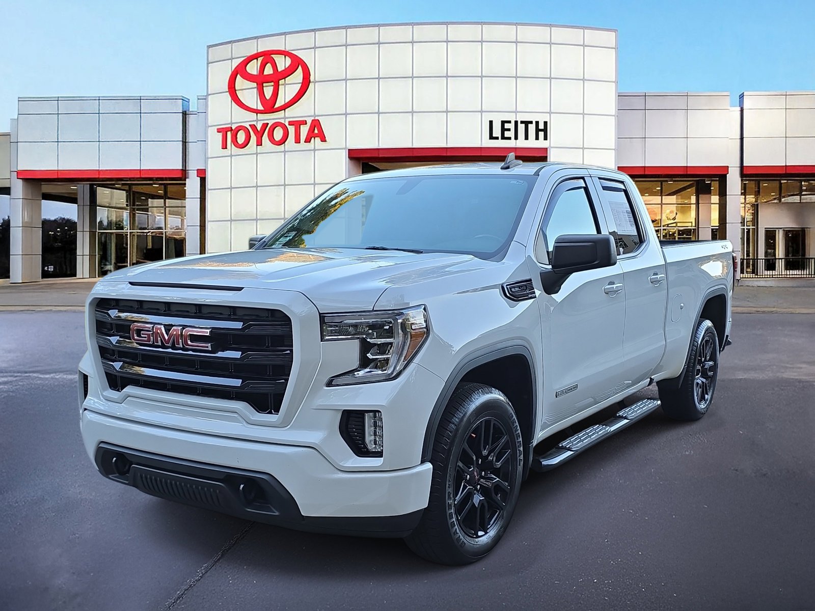 Used 2019 GMC Sierra 1500 Elevation w/ Elevation Value Package image 1