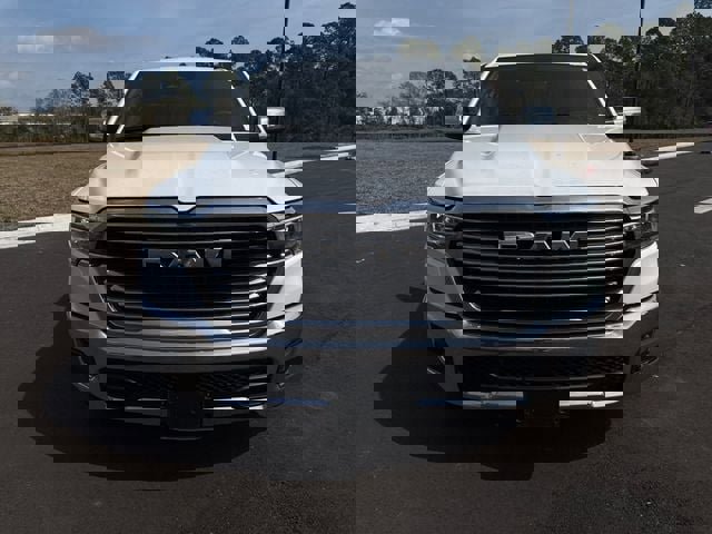 Used 2025 RAM 1500 Laramie image 11