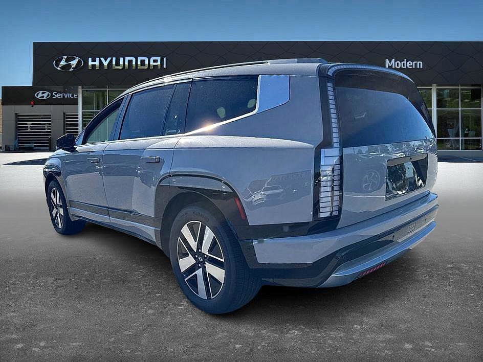 New 2026 Hyundai Ioniq 9 SEL image 4