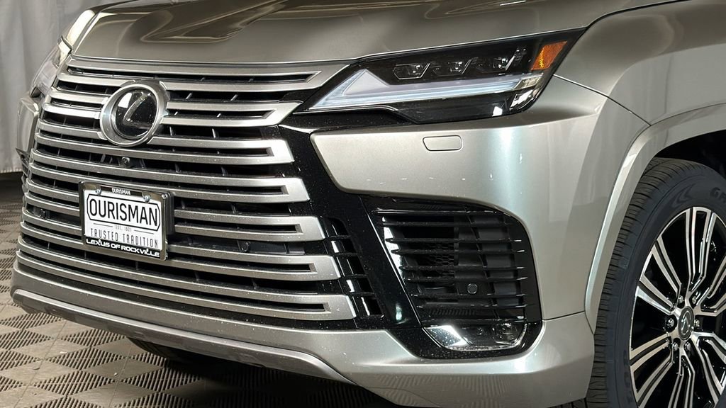 New 2026 Lexus LX 600 4WD w/ Luxury Package image 3