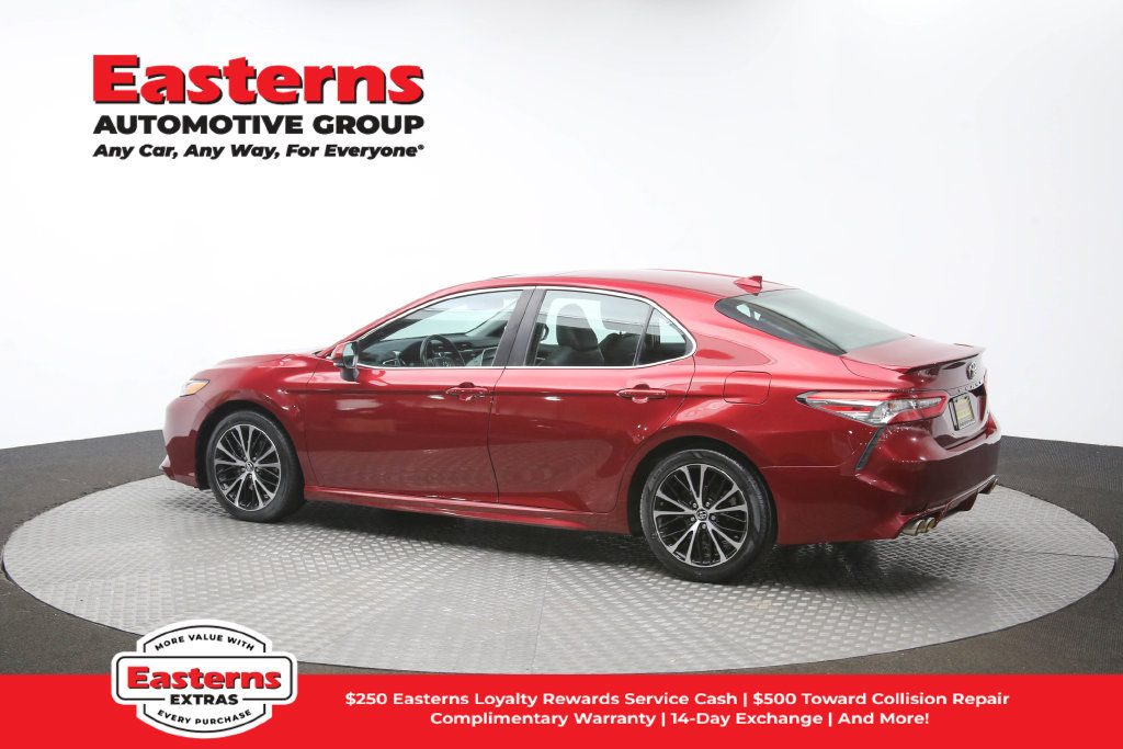 Used 2018 Toyota Camry SE w/ Audio Package FWD image 64